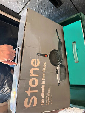 Stone The Ultimate in Three Flavors Cookware Box